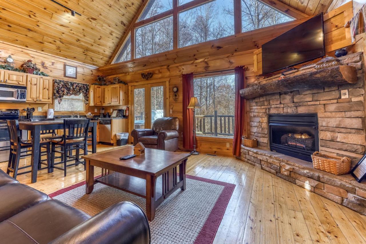 Seasons Of The Heart Villa Gatlinburg Eksteriør billede
